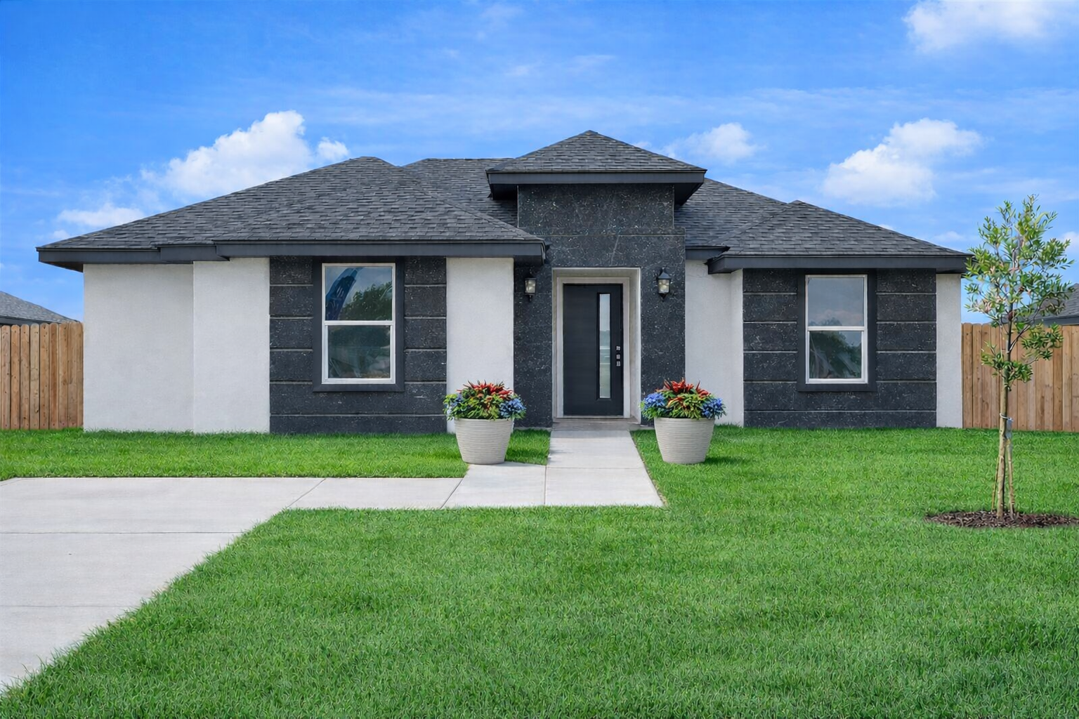 2204 Camille St Weslaco, TX 78596