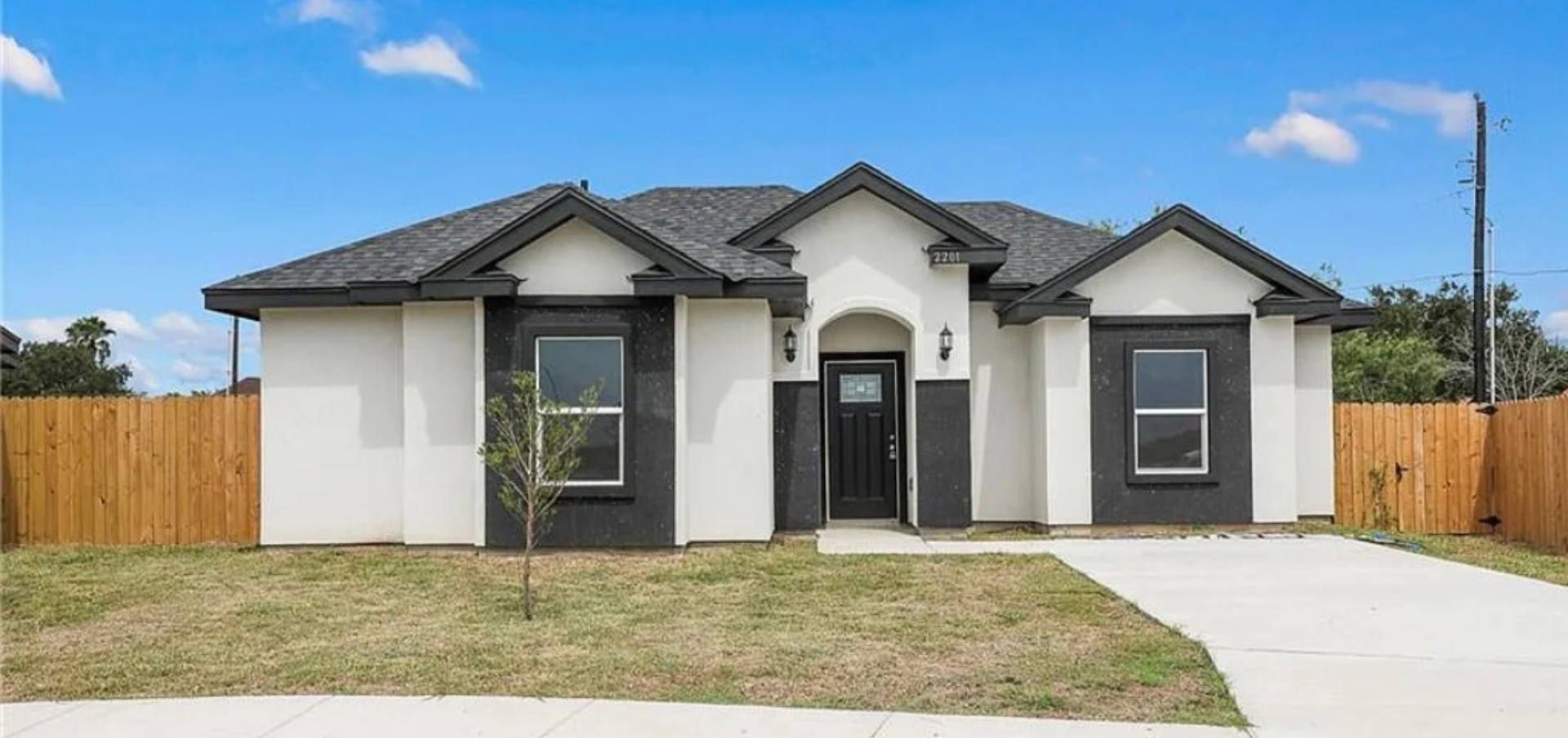 2201 Emily St Weslaco, TX 78596
