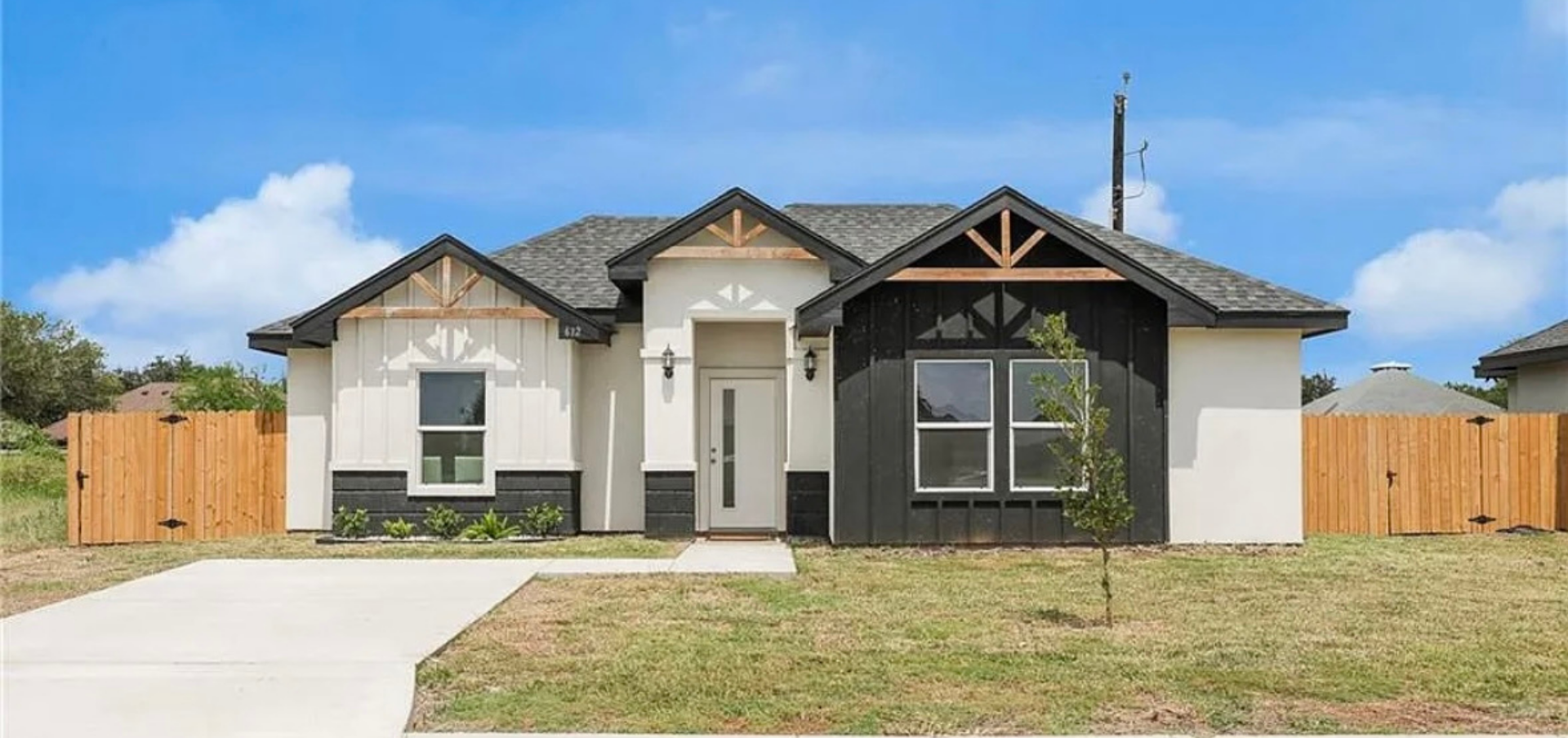612 Bridget St Weslaco, TX 78596